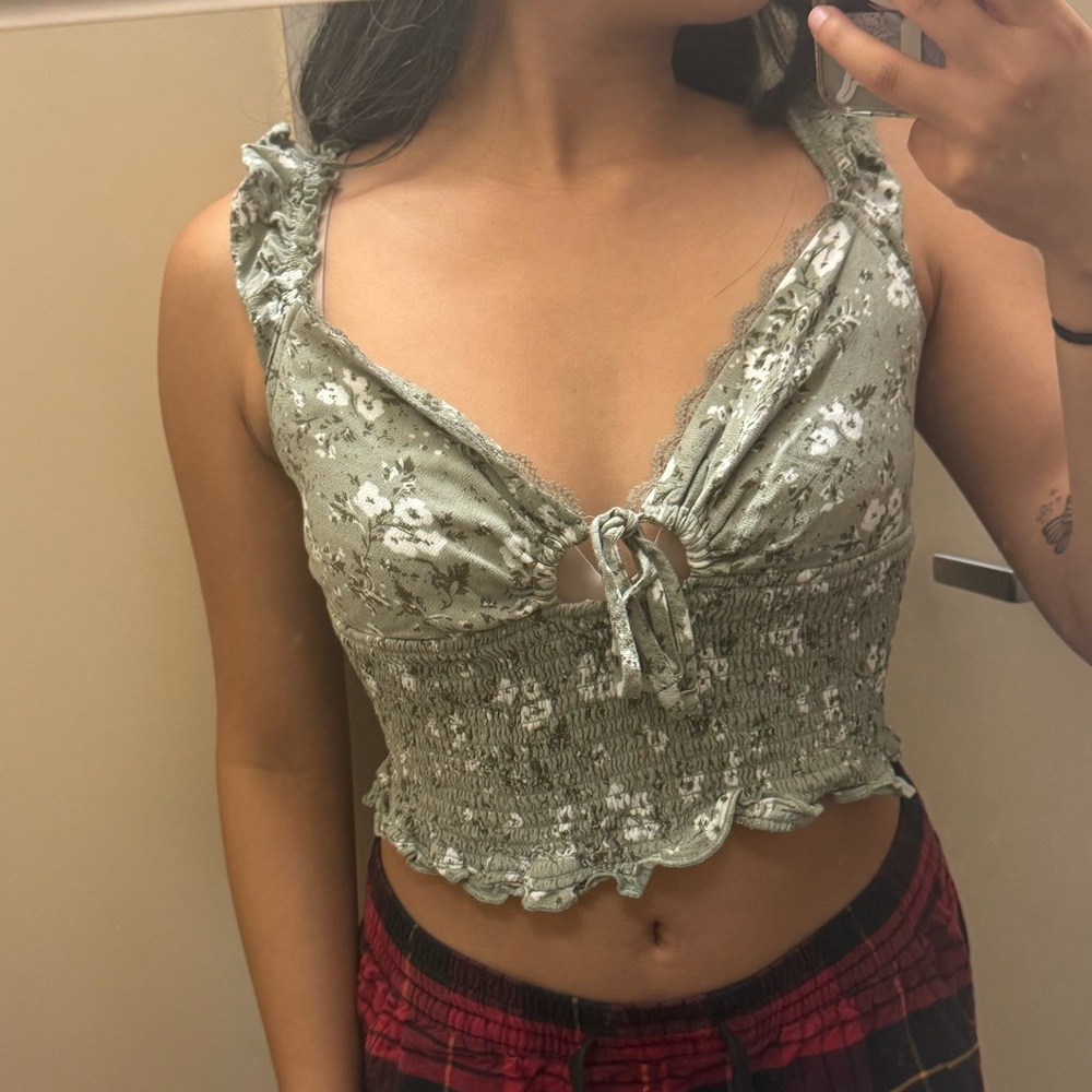 Garage Green Floral Tie-Front Tank Top